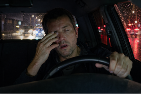 Drowsy driver at night in Reno Nevada showing fatigue caused by sleep apnea